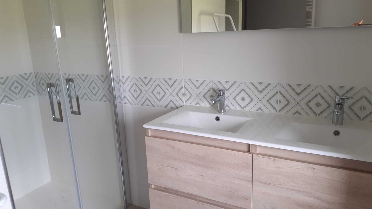 Photo of Bathroom in Compolibat