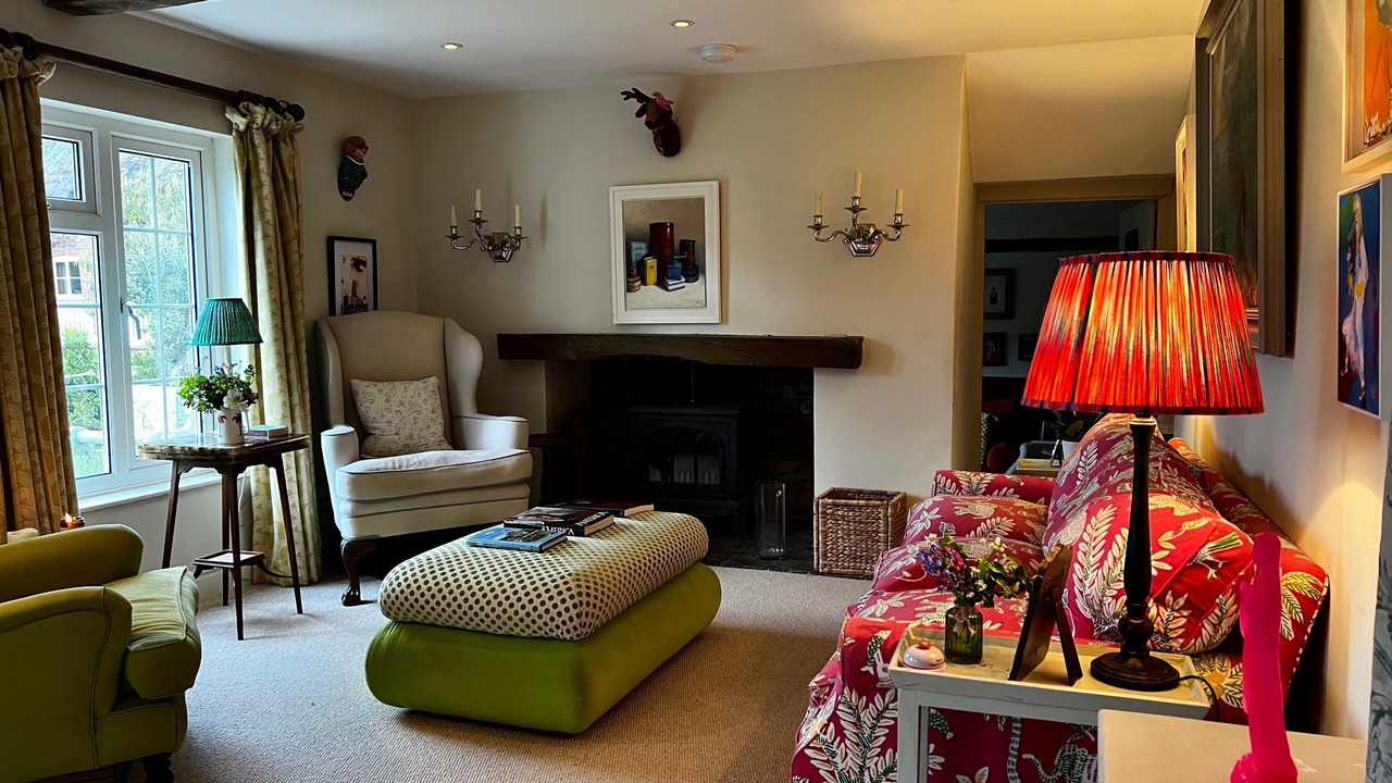 Photo of Livingroom in Oakley