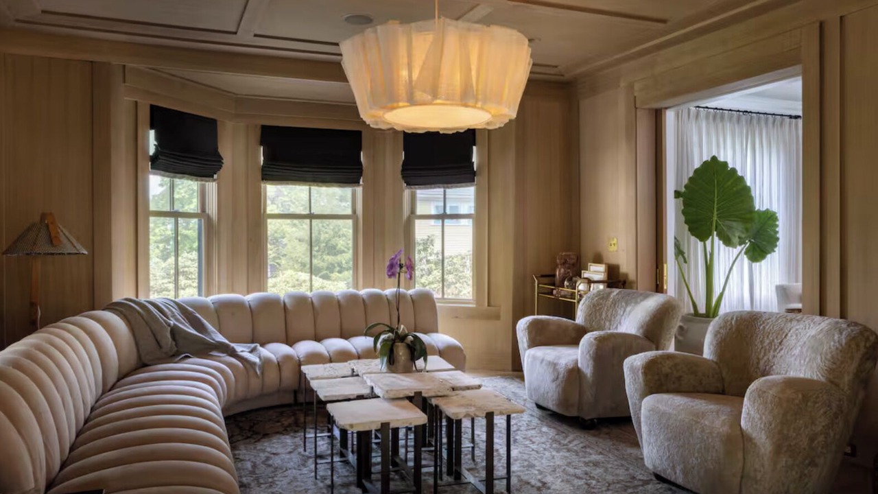 Photo of Livingroom in Wellesley