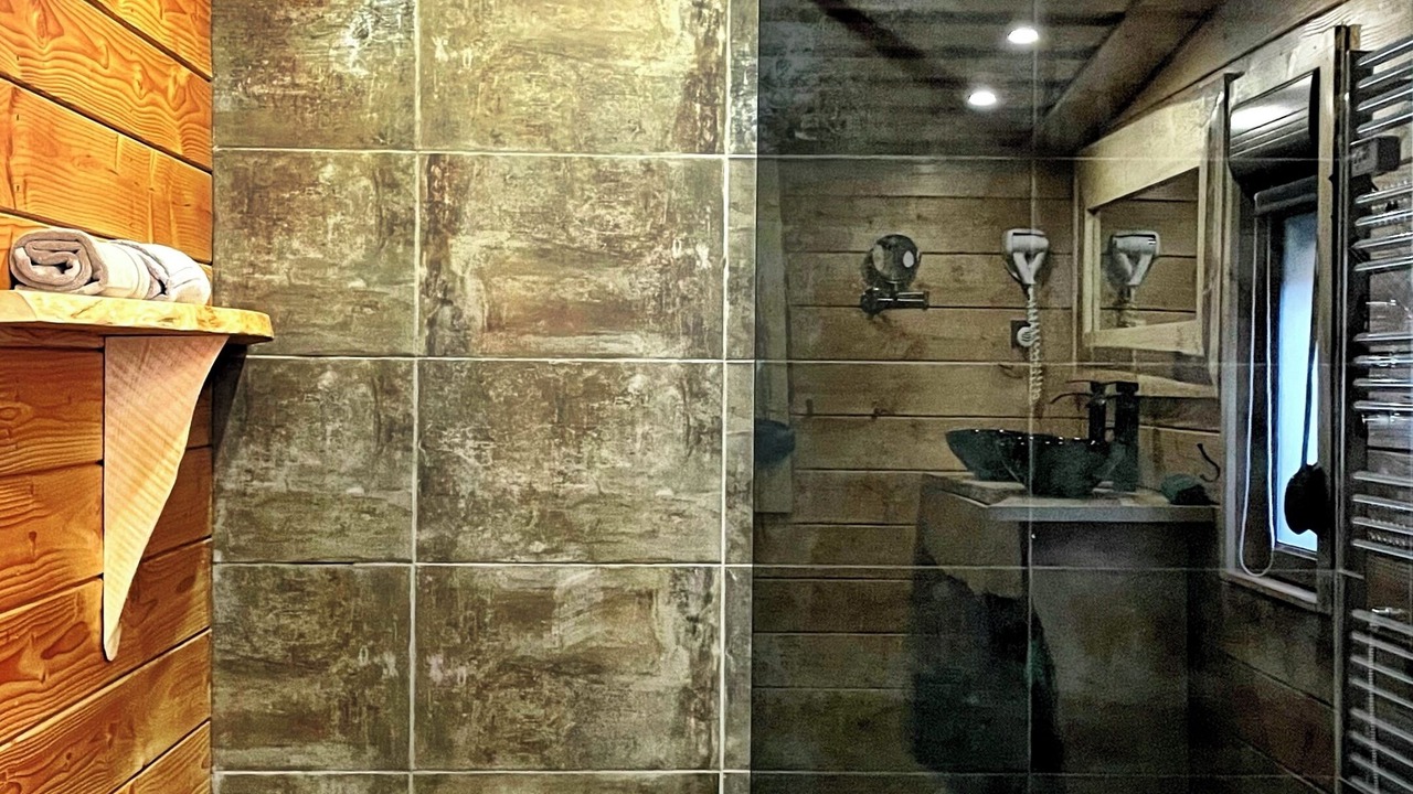 Photo of Bathroom in Travexin