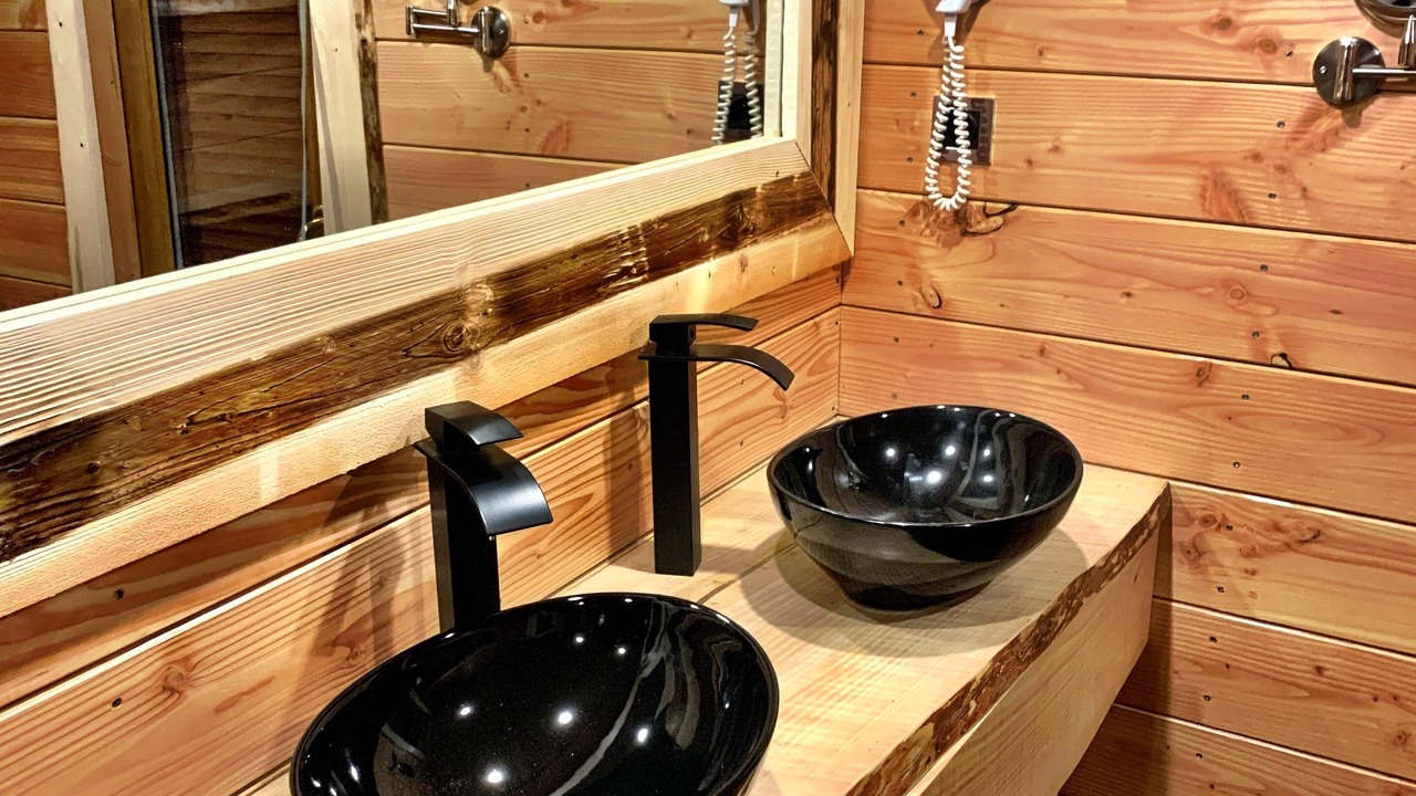 Photo of Bathroom in Travexin