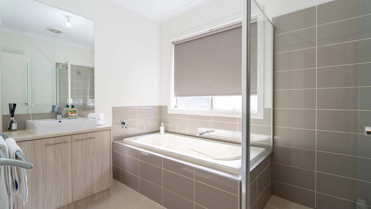 Photo of Bathroom in Doreen