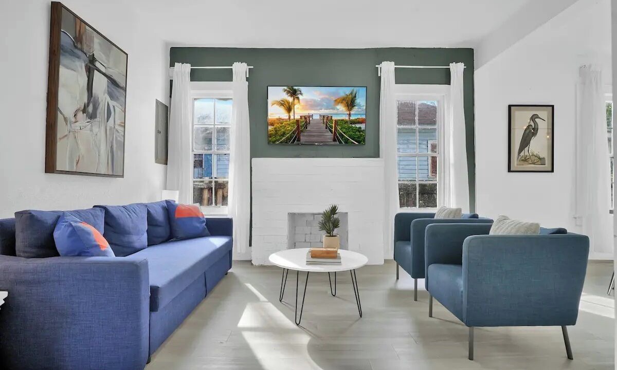 Photo of Livingroom in Northeast Miami