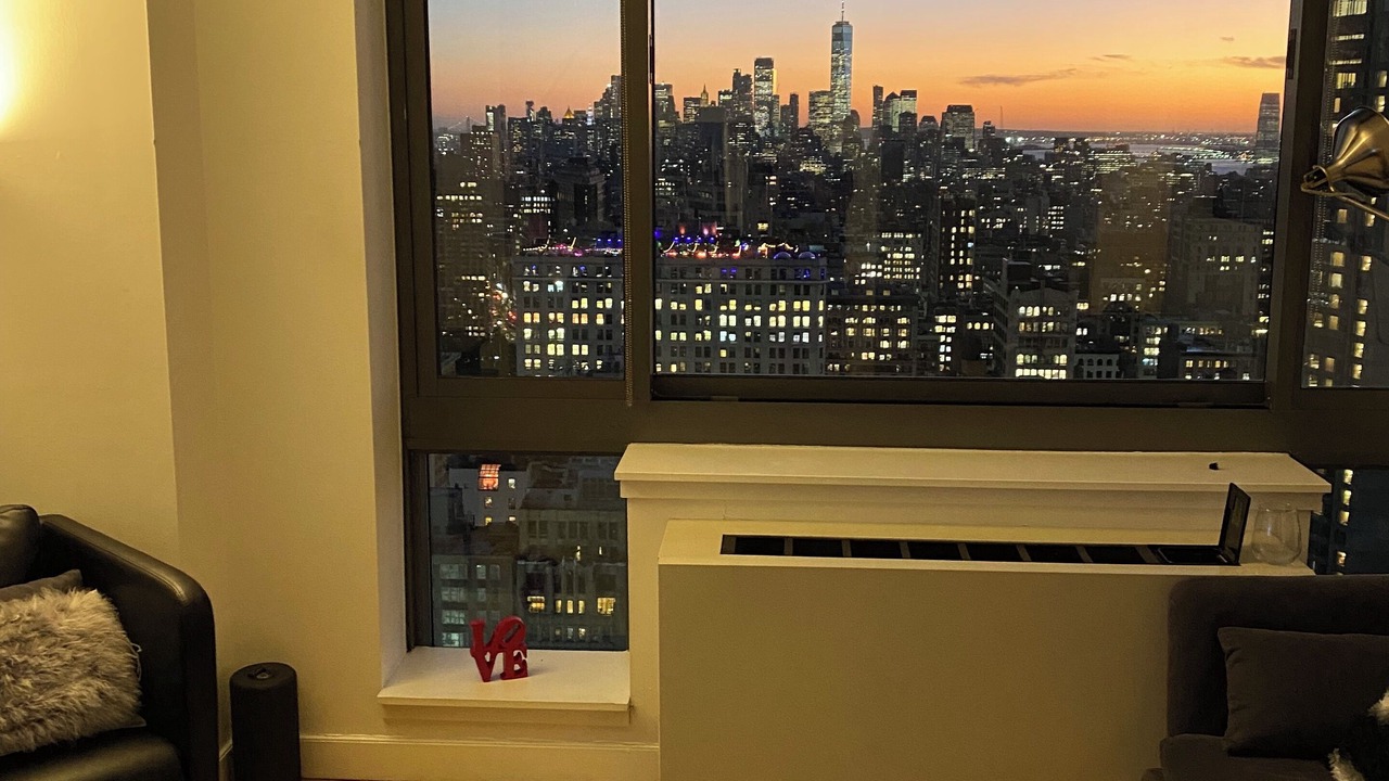 Photo of Livingroom in Tudor City