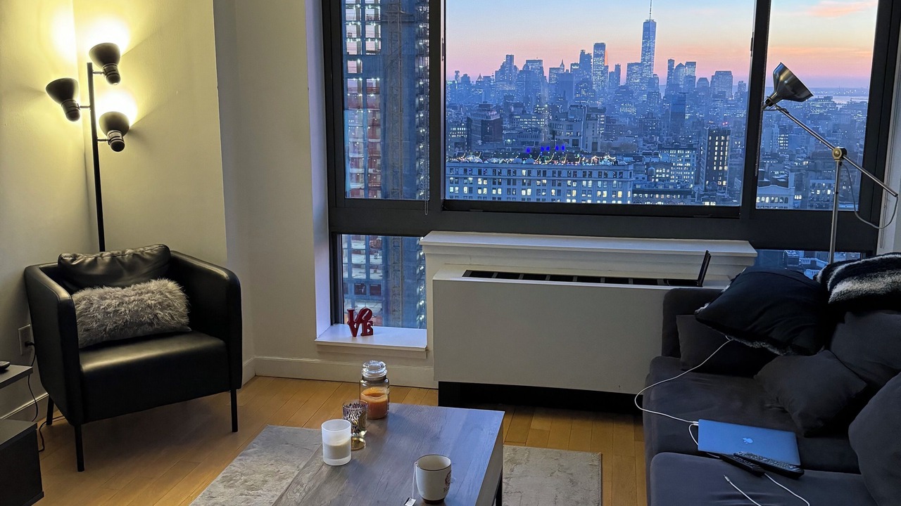 Photo of Livingroom in Tudor City