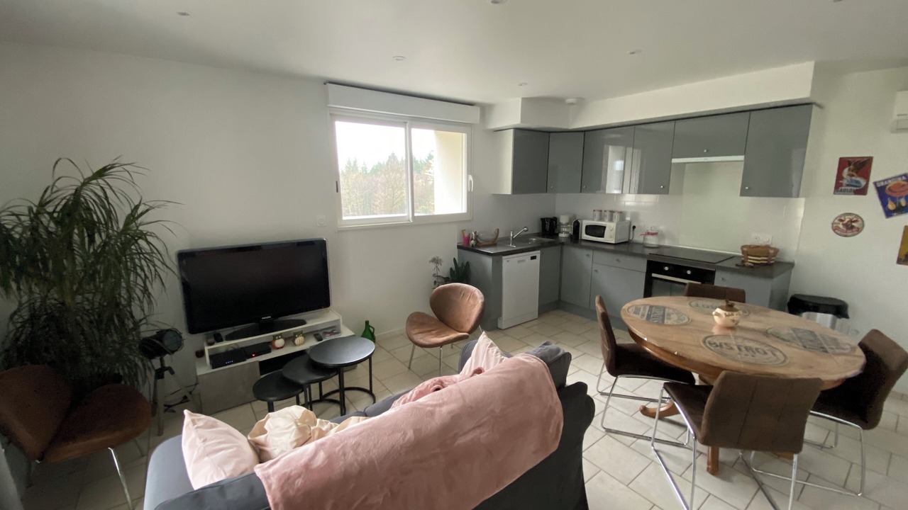 Photo of Livingroom in Saint-Germain-les-Vergnes