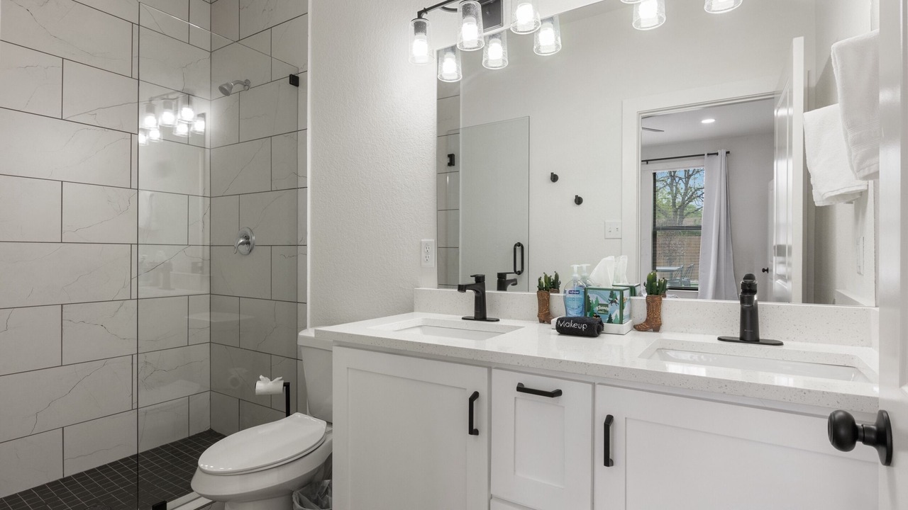 Photo of Bathroom in Denver Heights