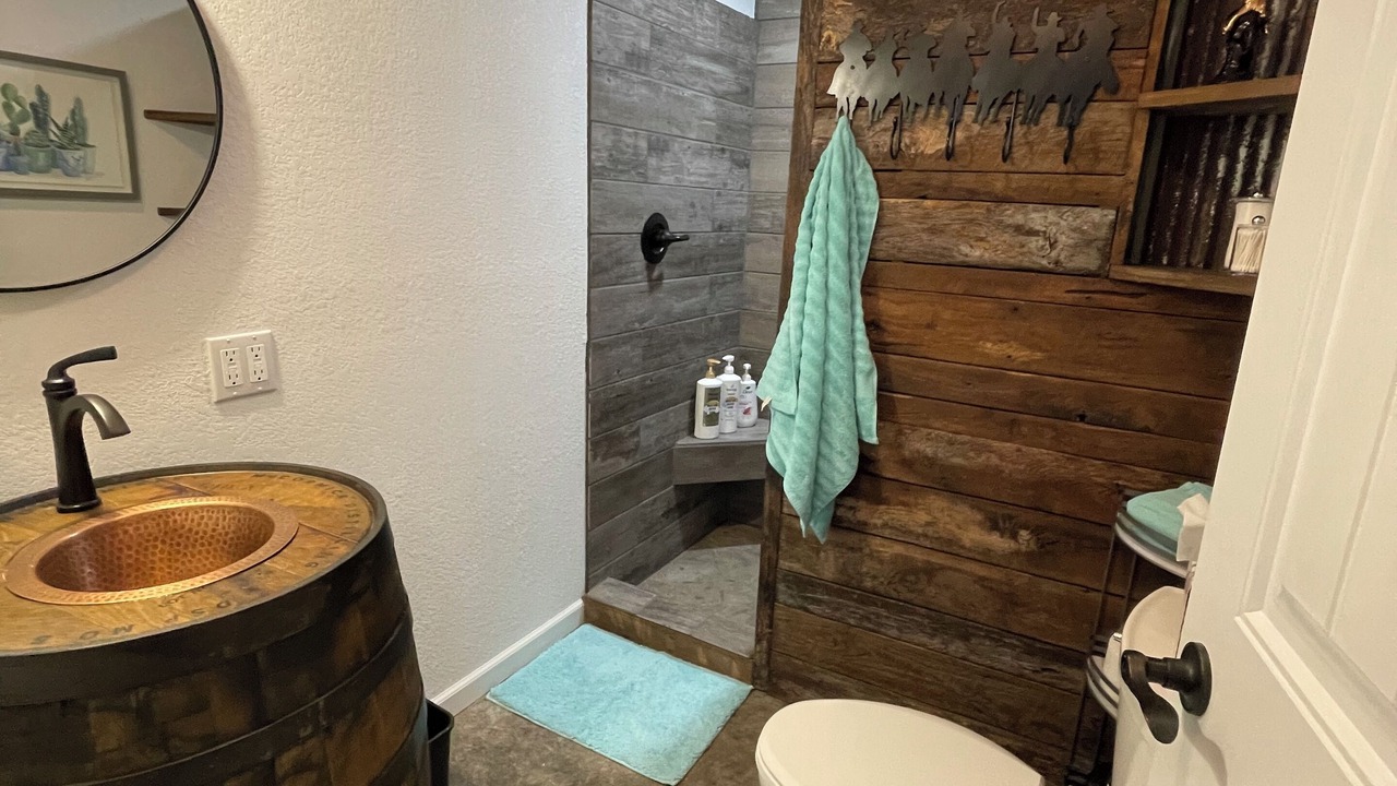 Photo of Bathroom in Eminence