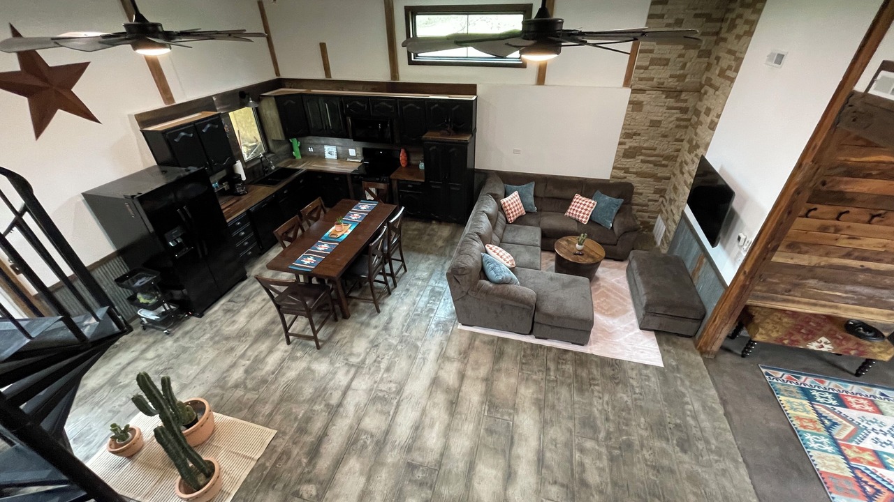 Photo of Livingroom in Eminence