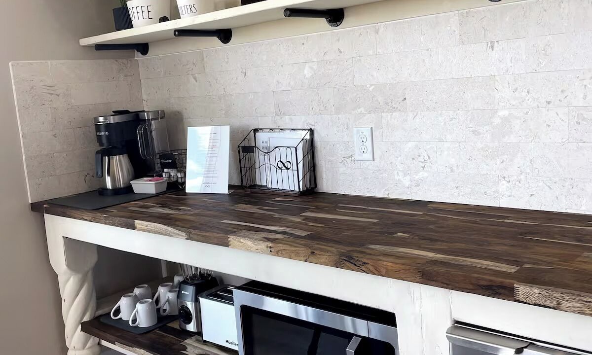 Photo of Kitchen in Canyon Lake