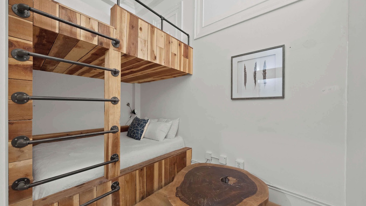 Photo of Bedroom in Gaslamp Quarter