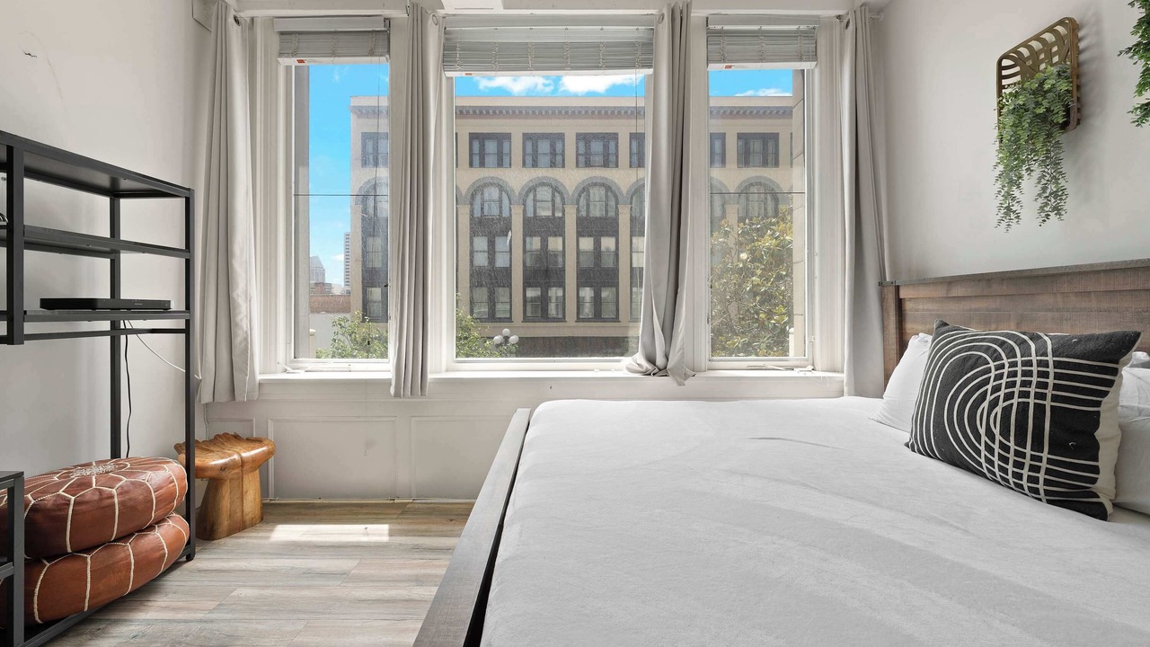 Photo of Bedroom in Gaslamp Quarter