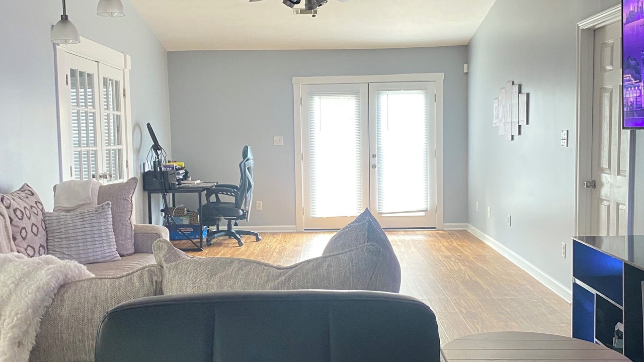 Photo of Livingroom in Evans