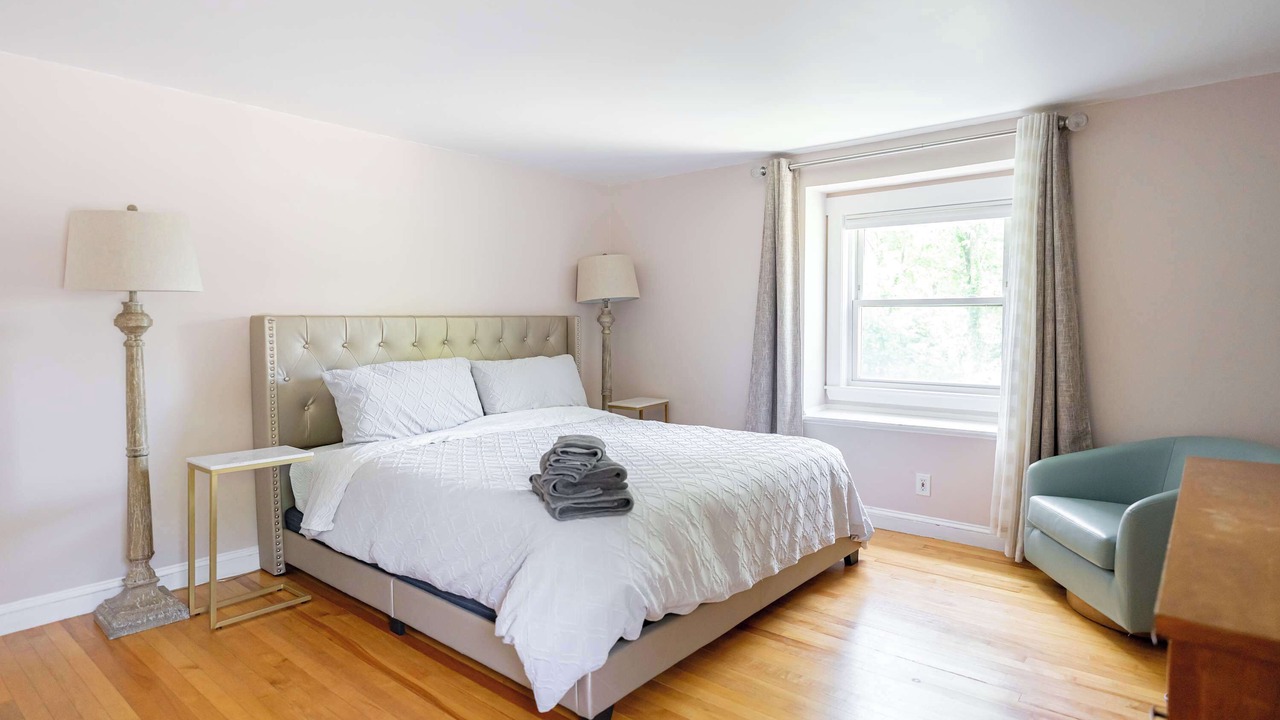 Photo of Bedroom in Wayland