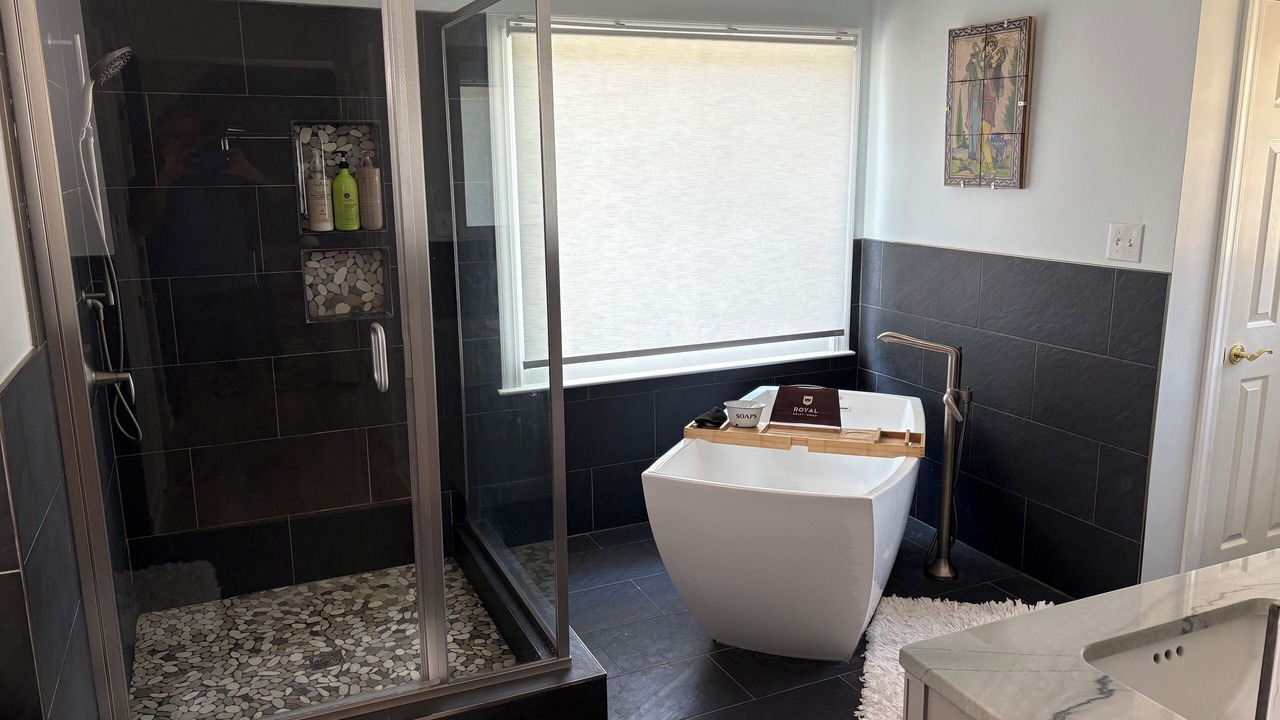 Photo of Bathroom in Woodside Plantation