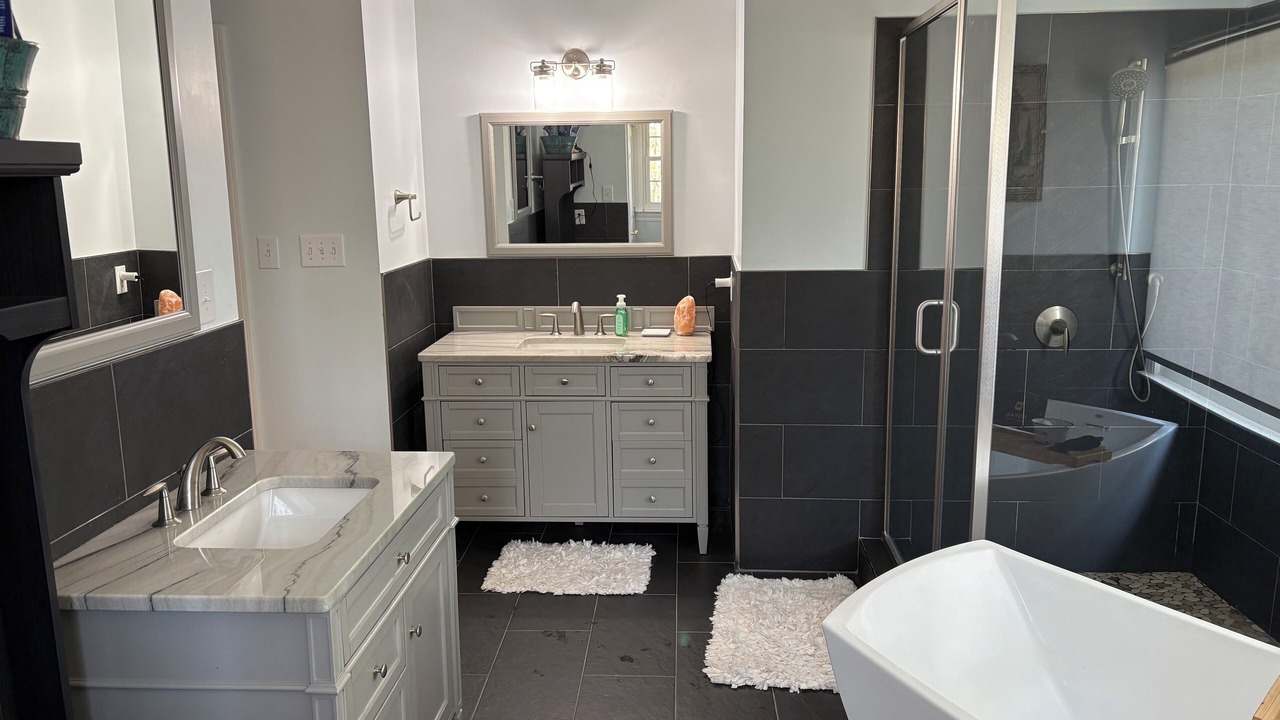 Photo of Bathroom in Woodside Plantation