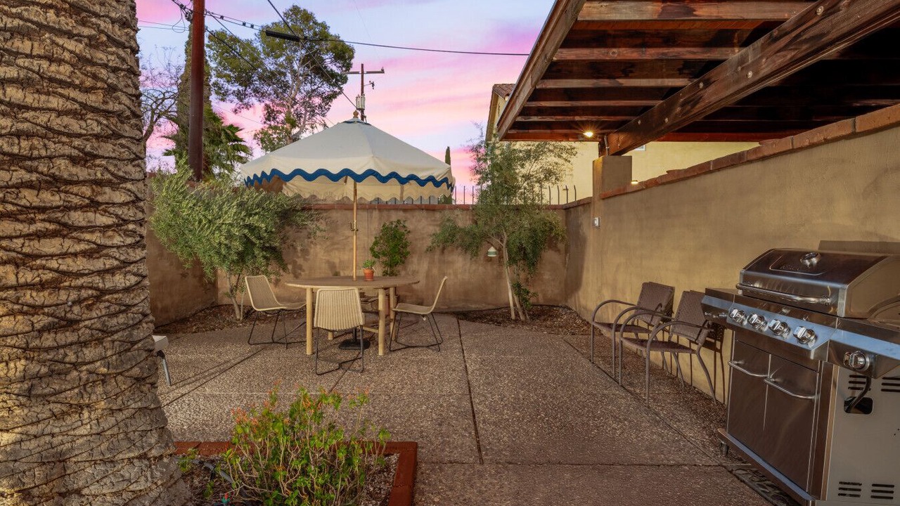 Photo of Outdoor in Sam Hughes