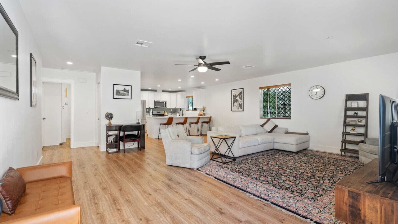 Photo of Livingroom in Country Club