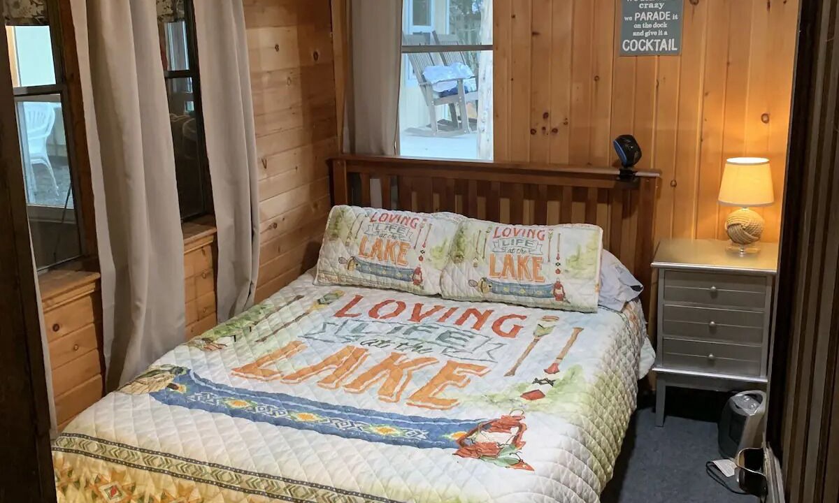 Photo of Bedroom in Brier Hill