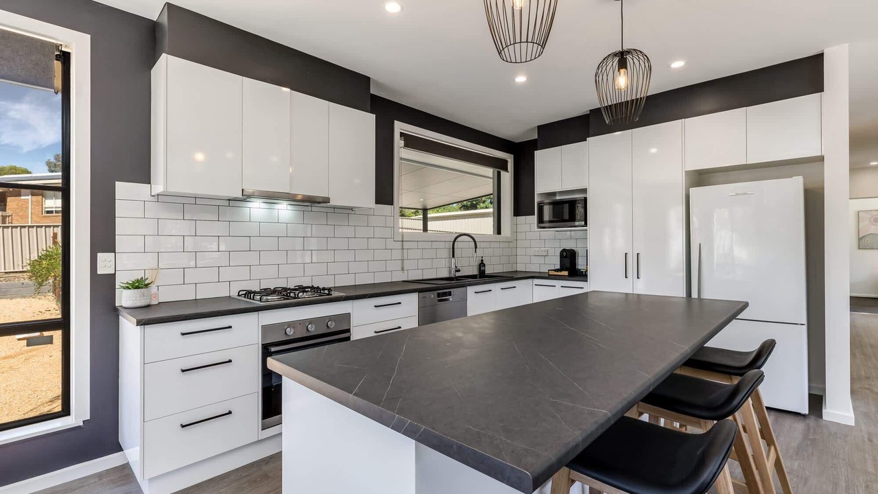 Photo of Others in Flora Hill