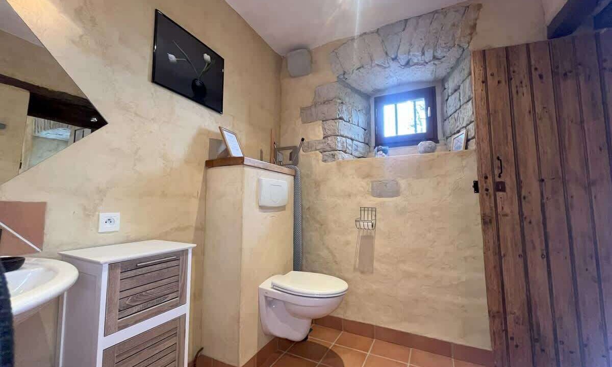 Photo of Bathroom in Sainte-Mere-Eglise