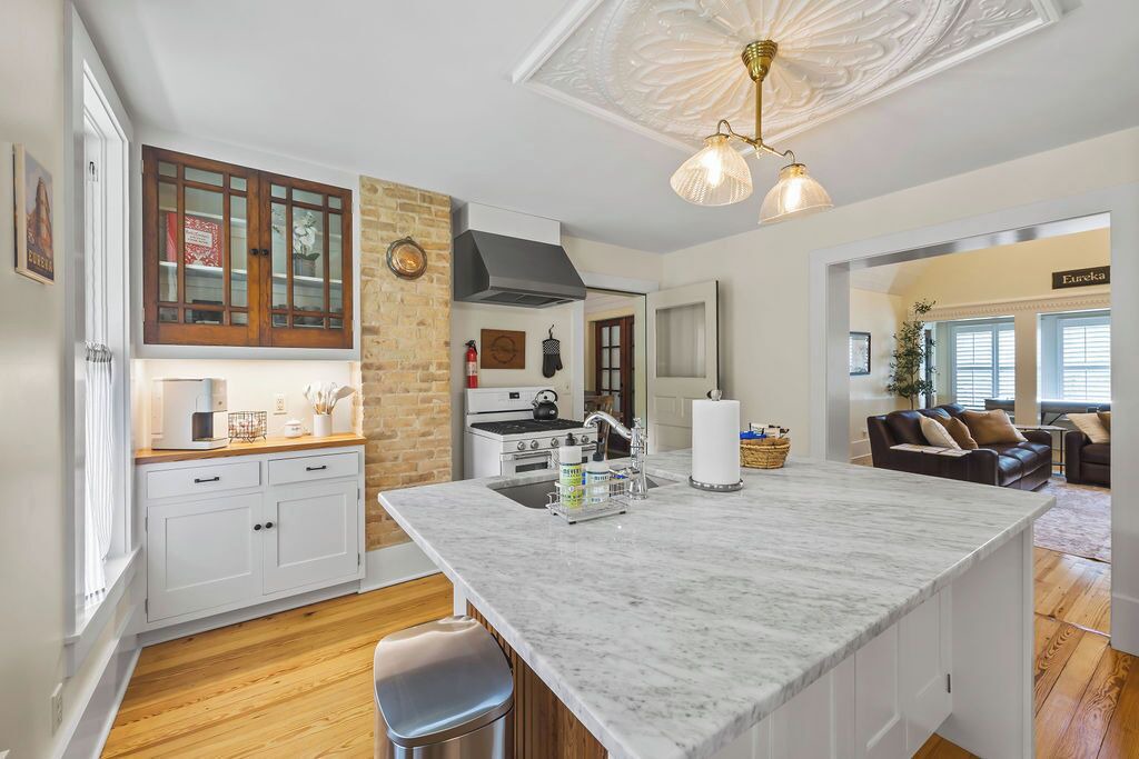 Photo of Kitchen in Eureka Springs Historic District