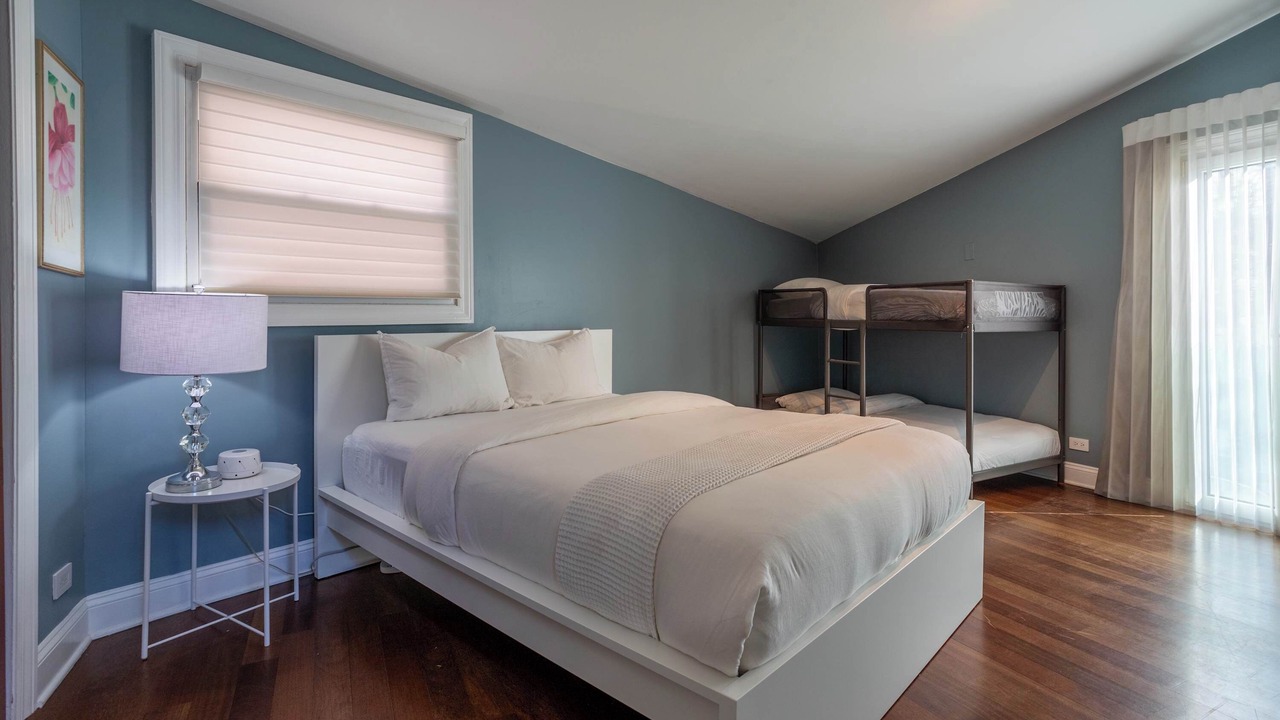 Photo of Bedroom in Mid-North District