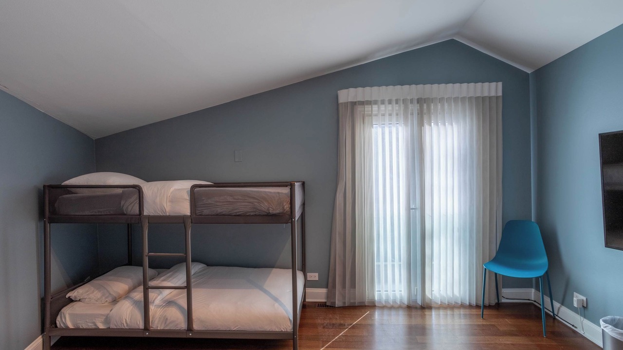 Photo of Bedroom in Mid-North District