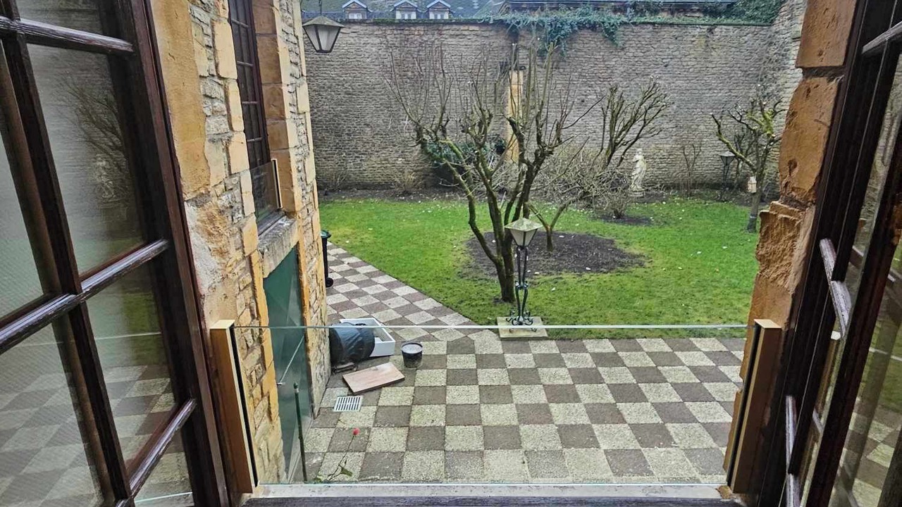 Photo of Others in Sedan