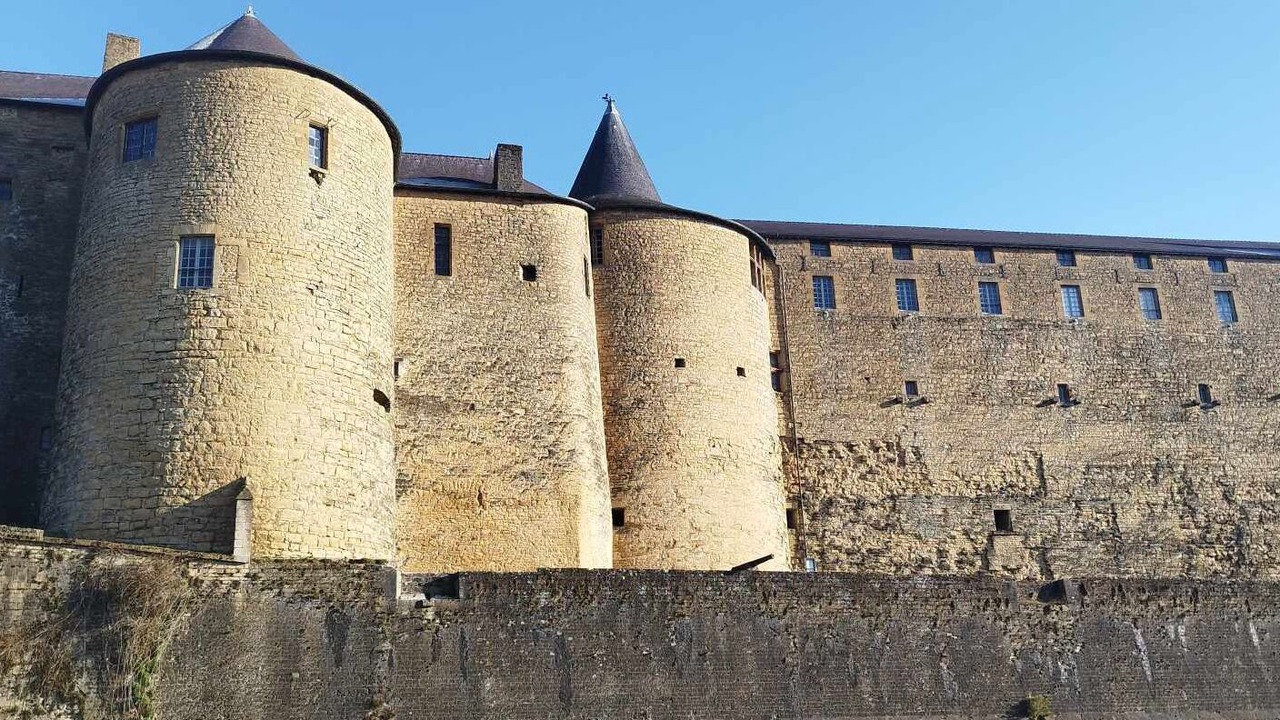 Photo of Others in Sedan