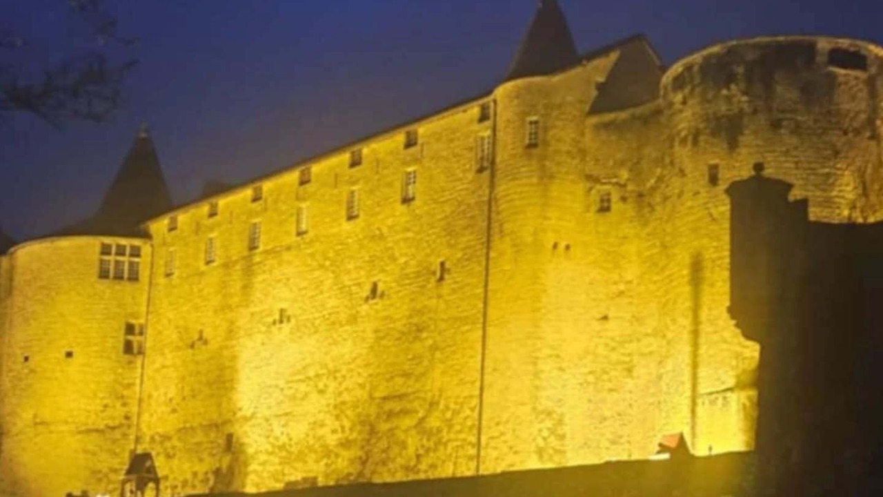 Photo of Others in Sedan