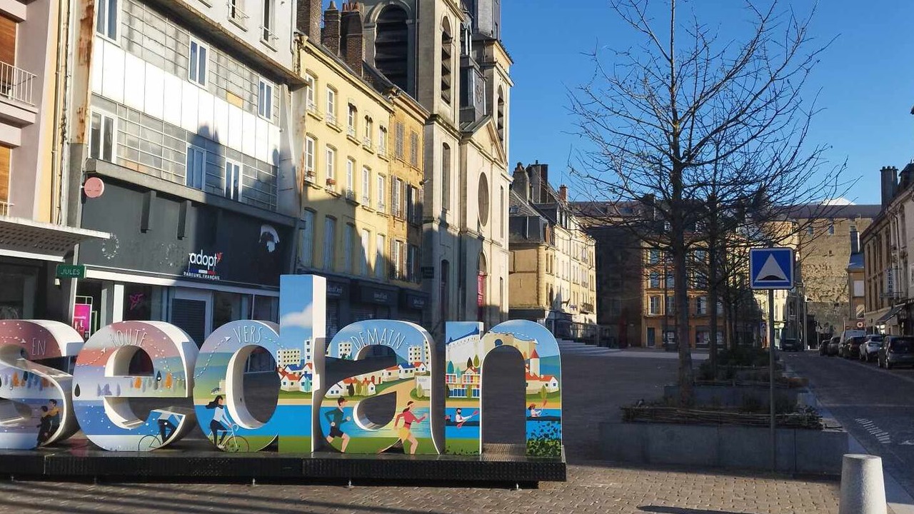 Photo of Others in Sedan