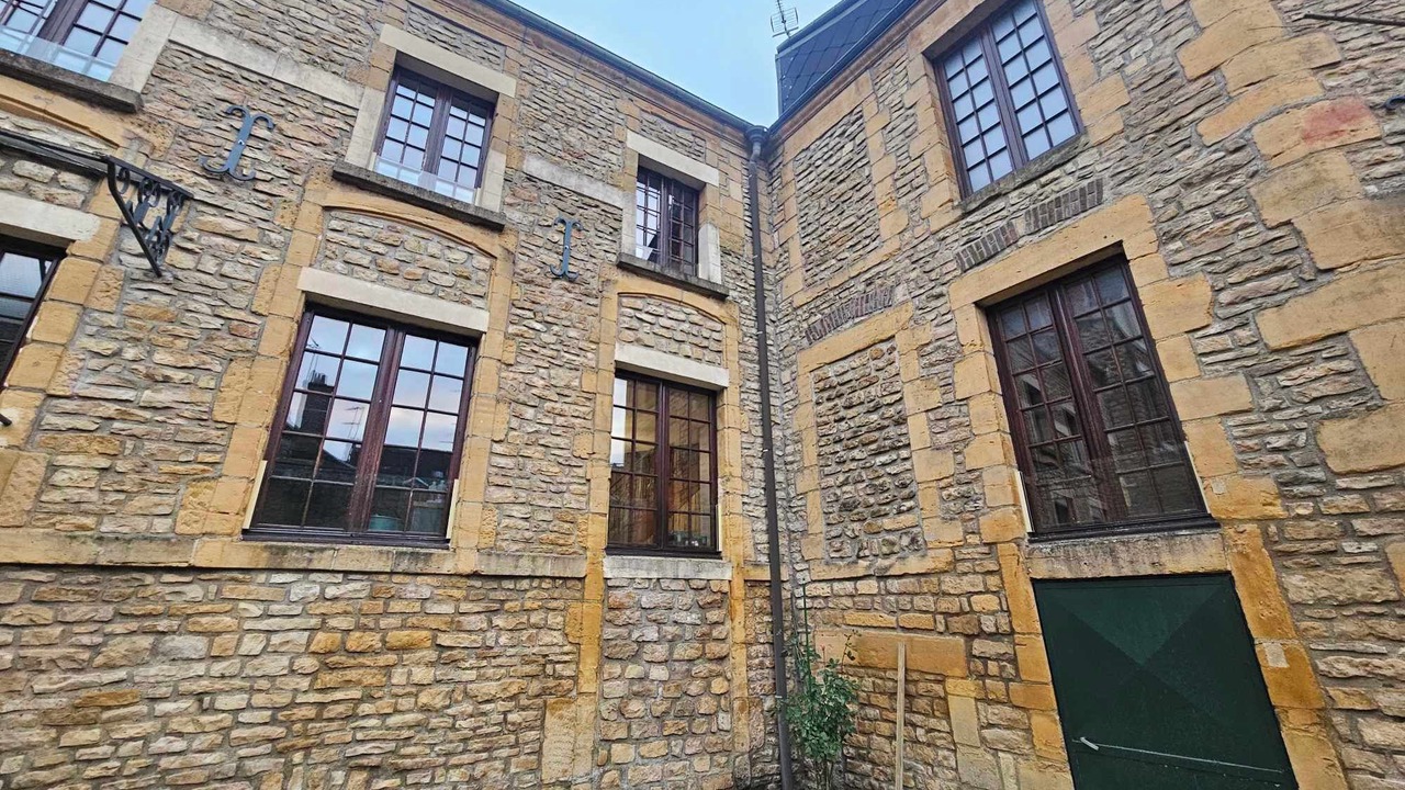 Photo of Outdoor in Sedan