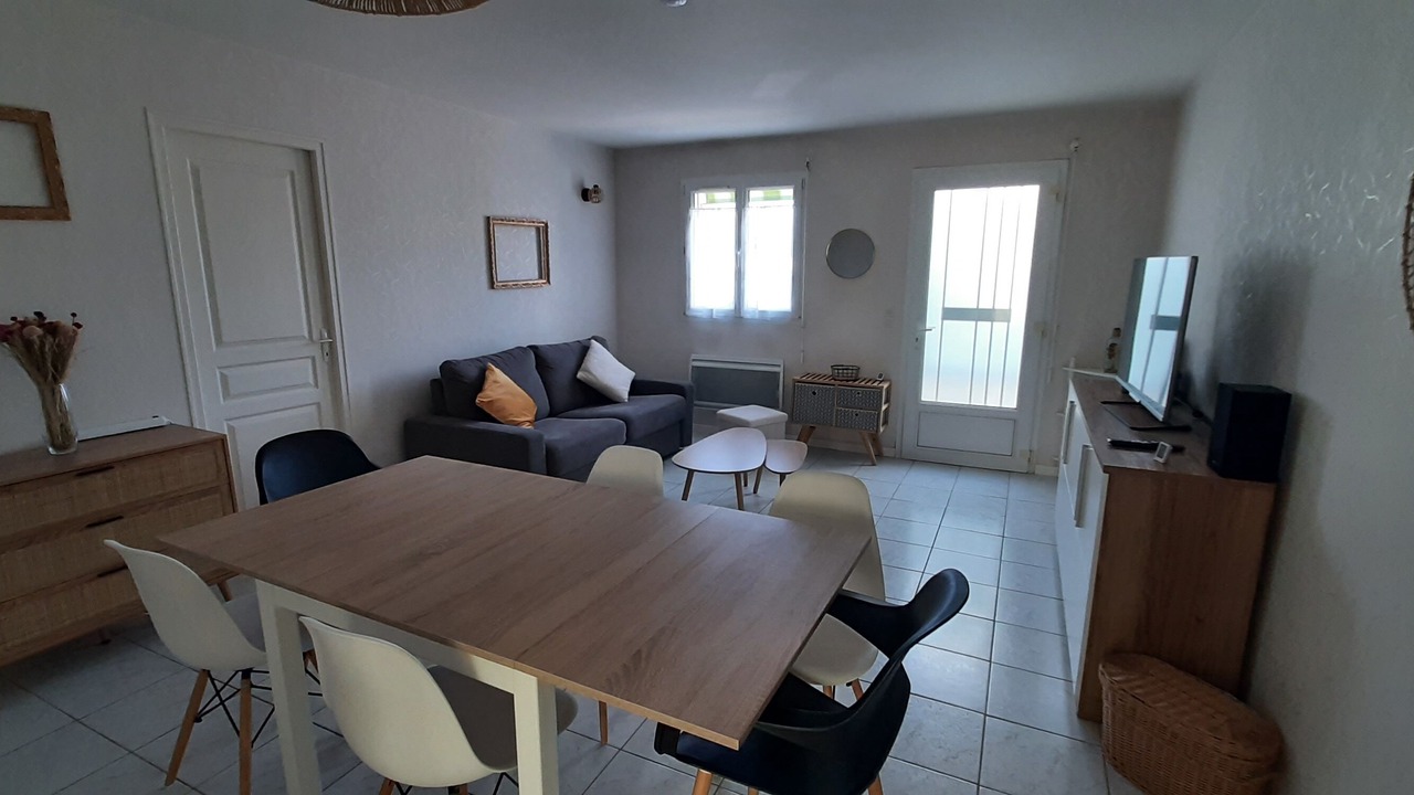 Photo of Livingroom in Saint-Vincent-sur-Jard