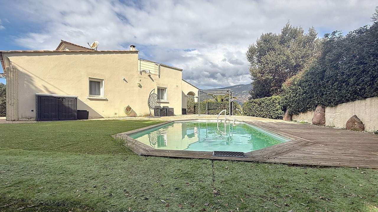 Photo of Outdoor in Alata