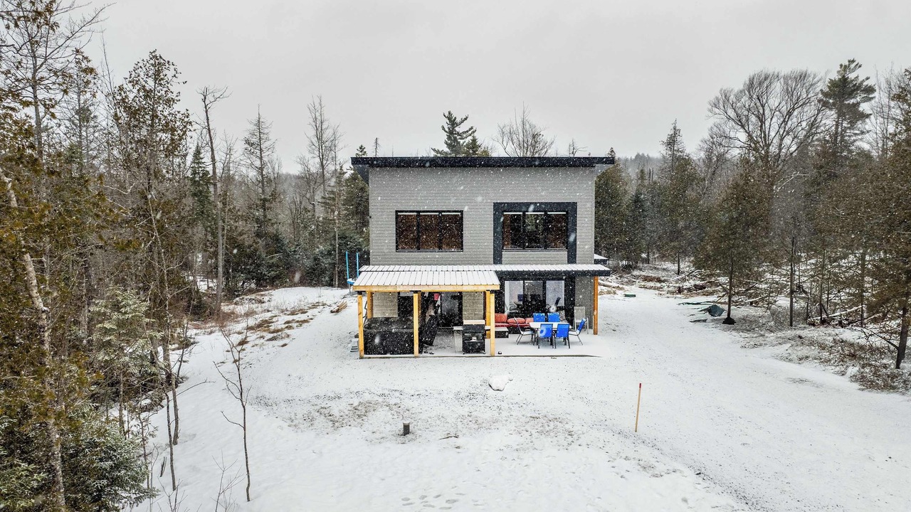 Photo of Outdoor in Saint-Alfred