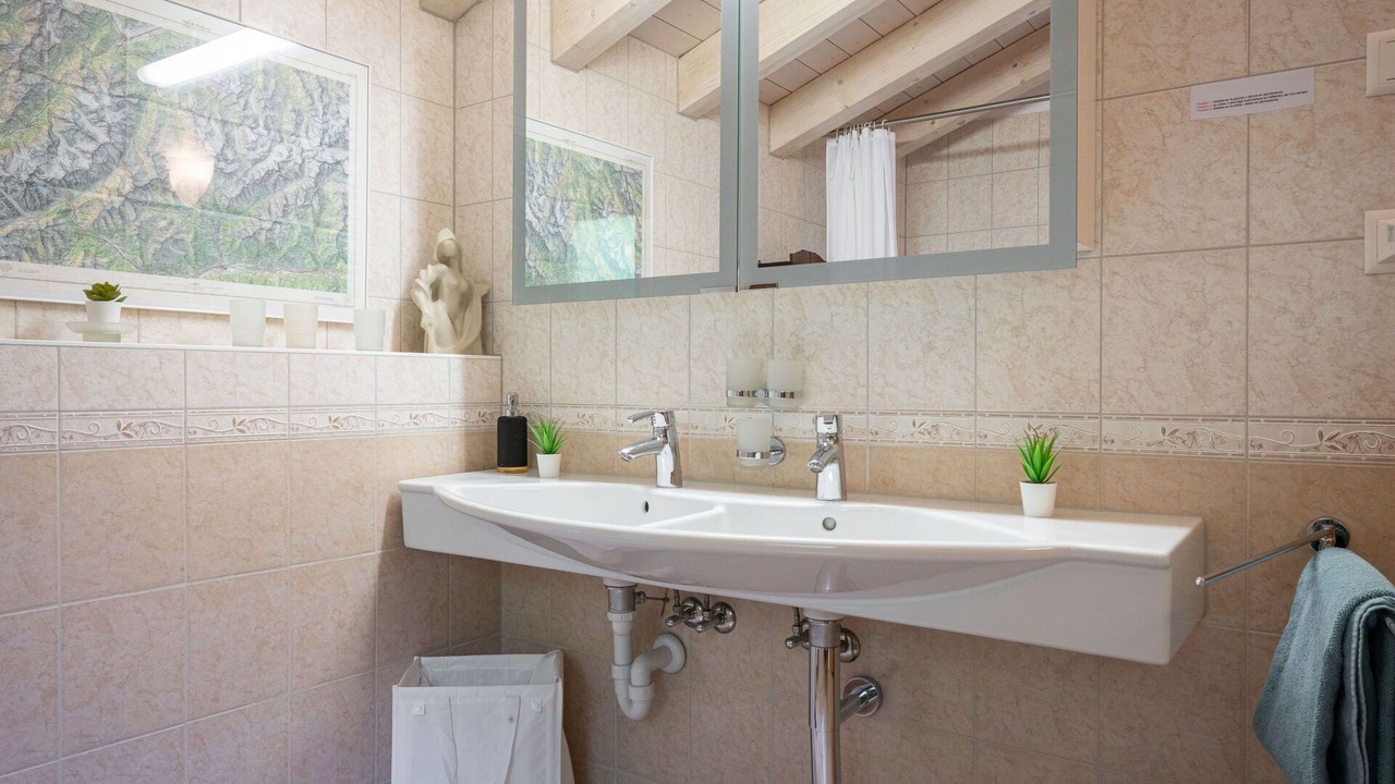 Photo of Bathroom in Ovronnaz