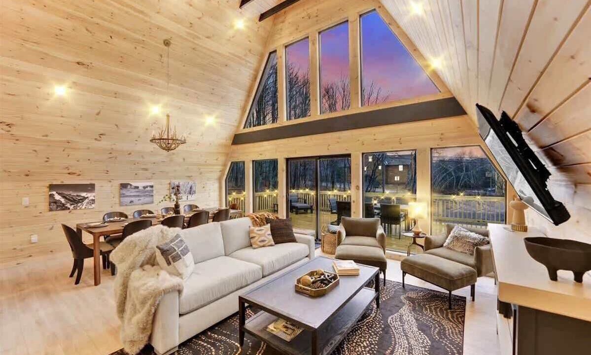 Photo of Livingroom in Blakeslee