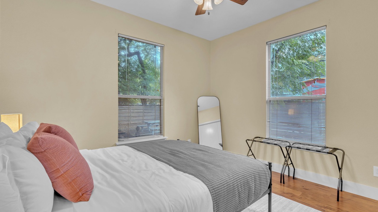 Photo of Bedroom in East Cesar Chavez