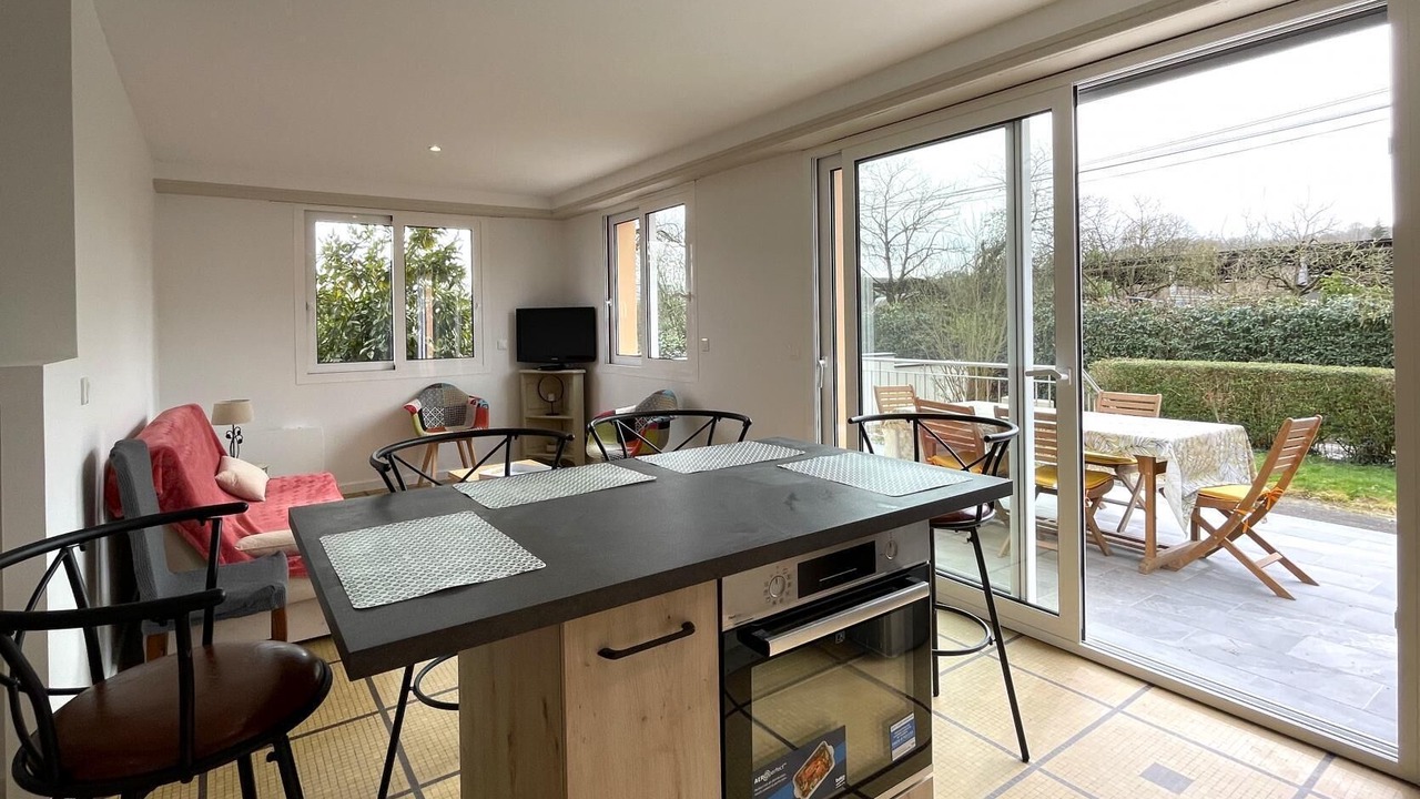 Photo of Others in Bougarber