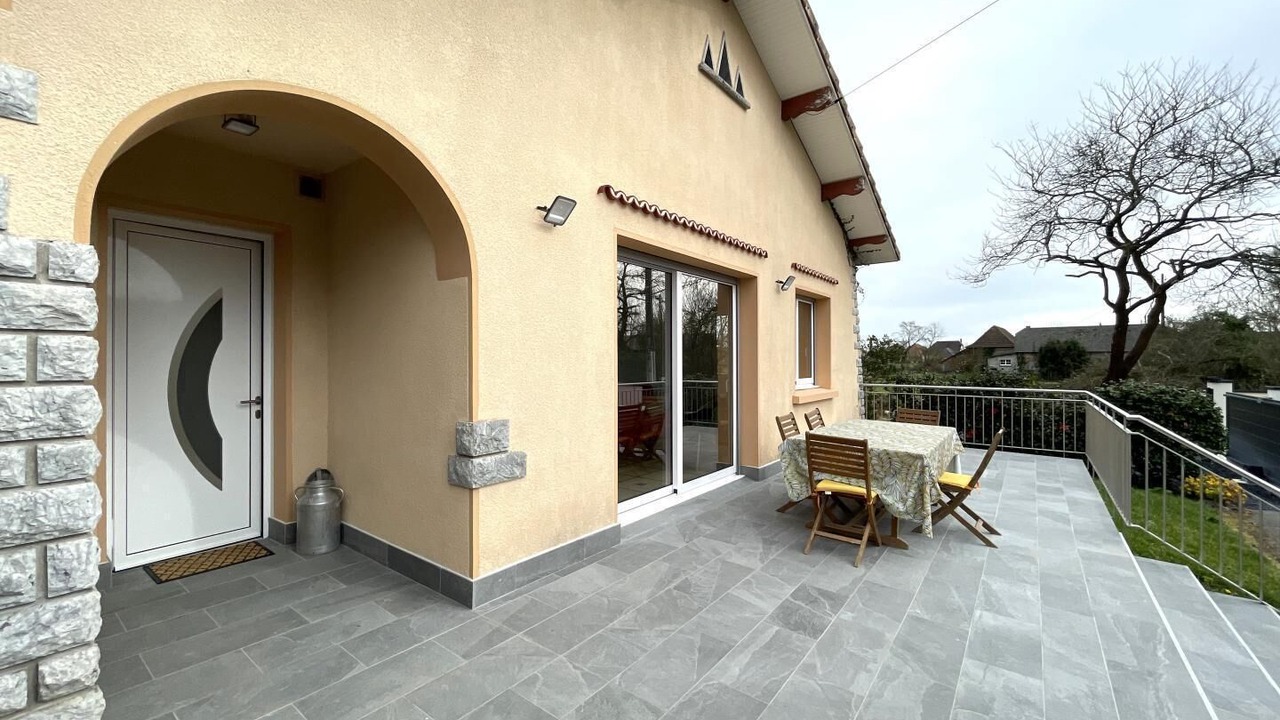 Photo of Outdoor in Bougarber