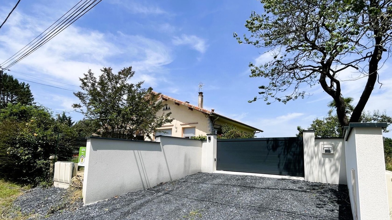 Photo of Others in Bougarber