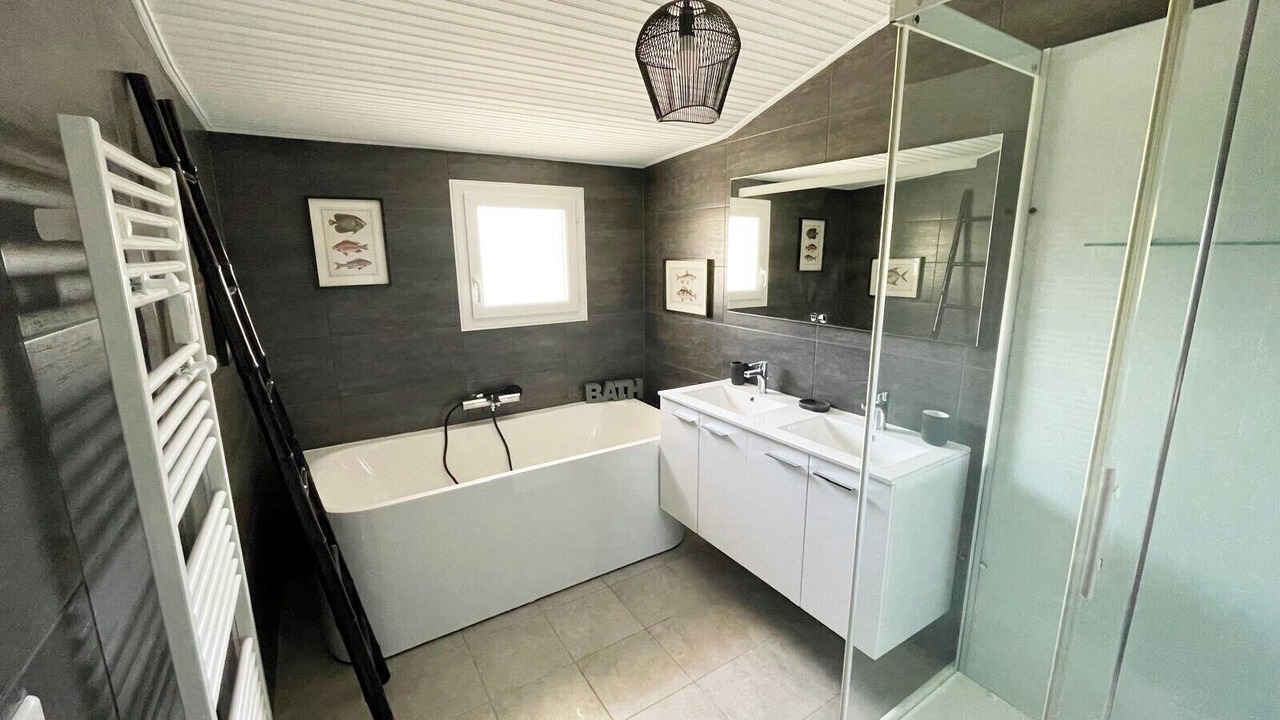Photo of Bathroom in Les Conches