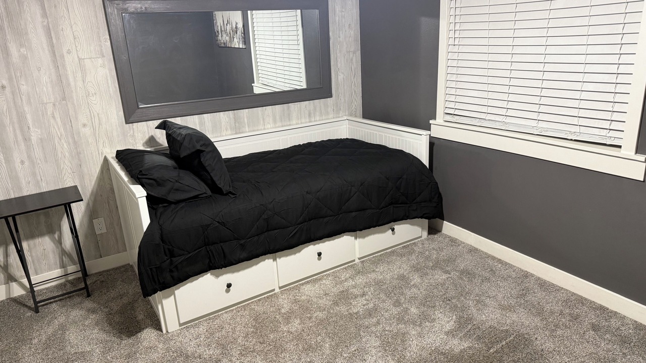 Photo of Bedroom in Lehi