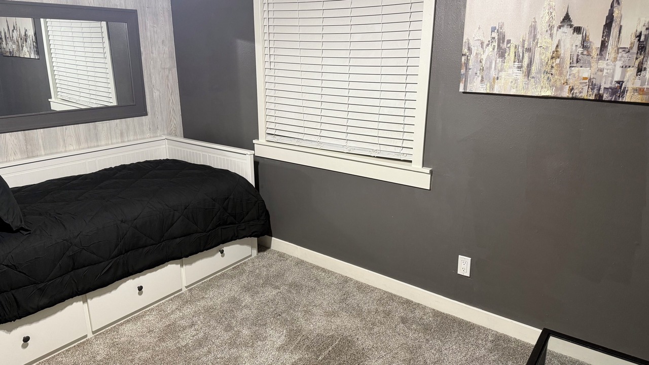 Photo of Bedroom in Lehi
