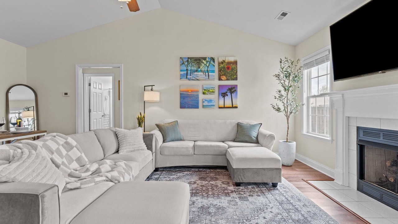 Photo of Livingroom in Murraysville