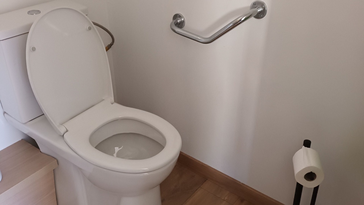 Photo of Bathroom in Socourt