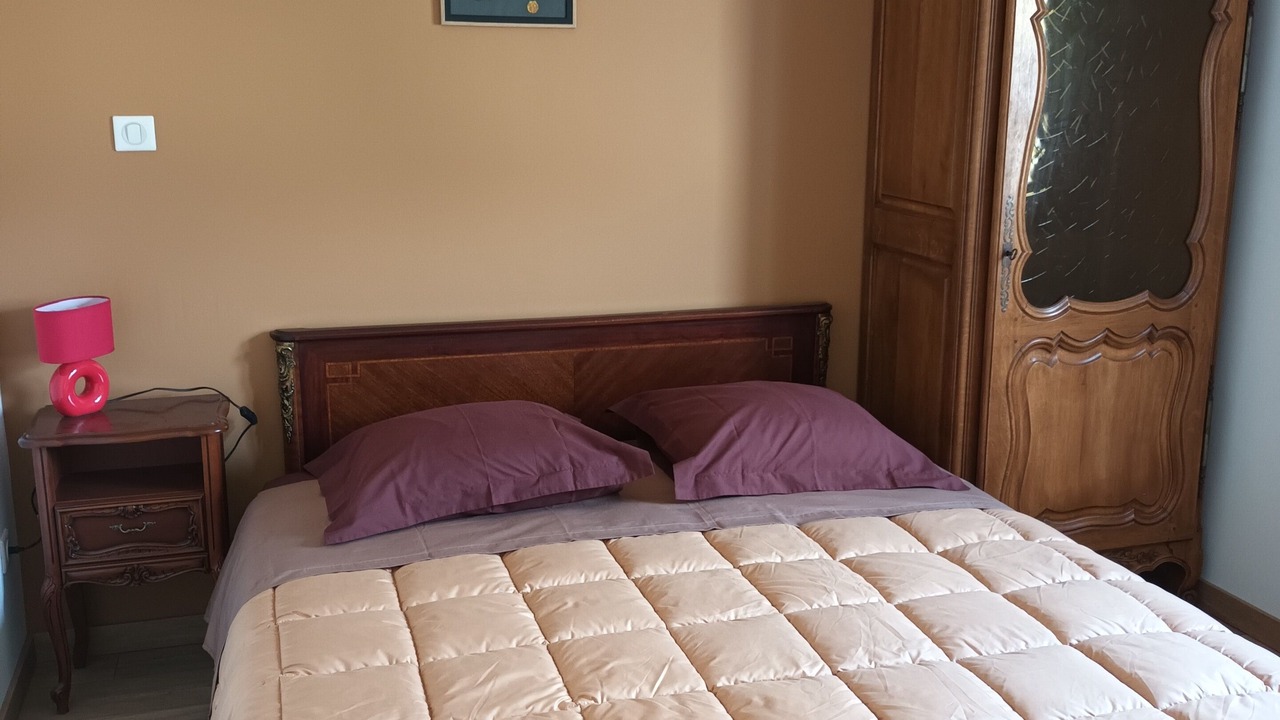 Photo of Bedroom in Socourt