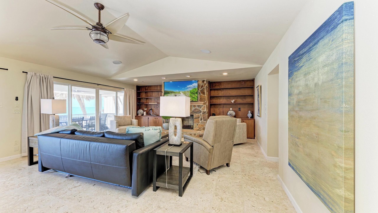 Photo of Livingroom in Englewood