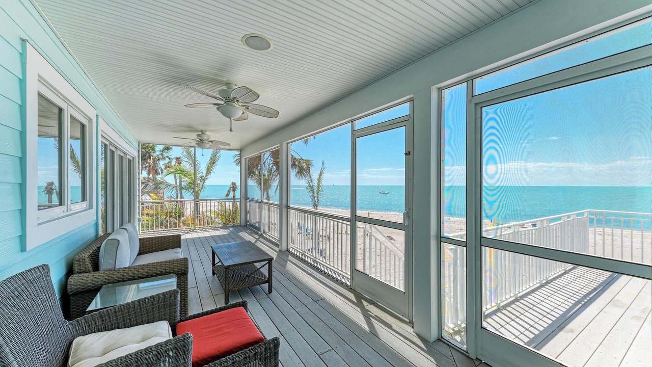 Photo of Patio Balcony in Englewood
